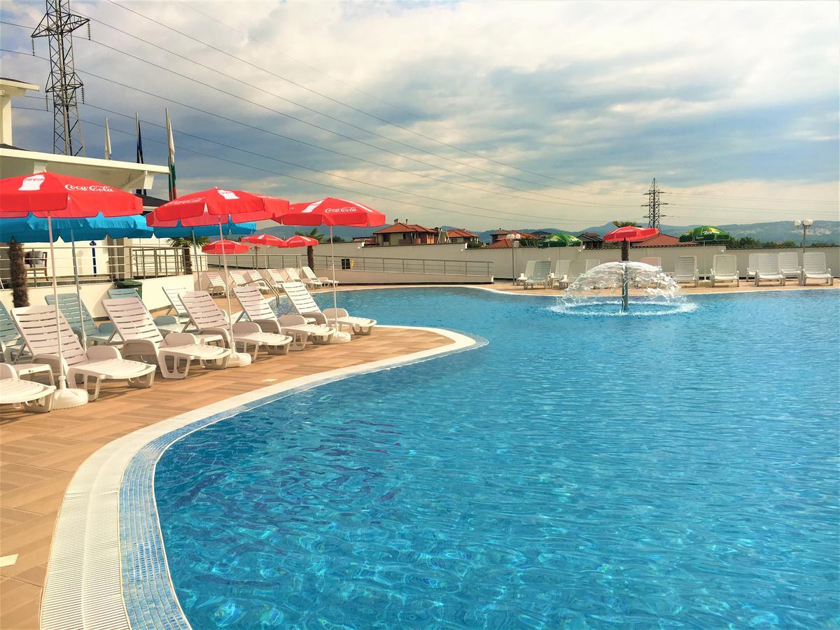 Hotel Aqua Kŭrdzhali Exterior foto